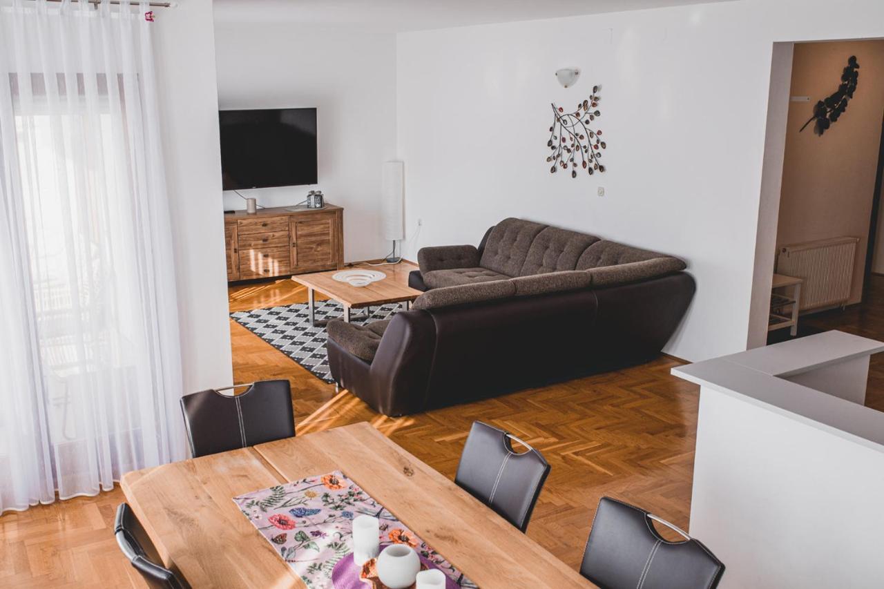 Helles 3 Schlafzimmer Apartment zwischen Zagreb Zentrum&Natur Exterior foto